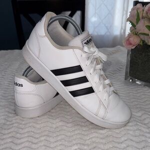 Adidas Classic White Sneakers with Black Accents Men 6.5